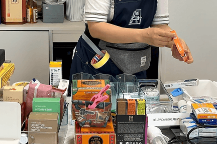 1. 물건을 모두 꺼내 모아 분류해요 - 정리 서비스 프로세스 1단계